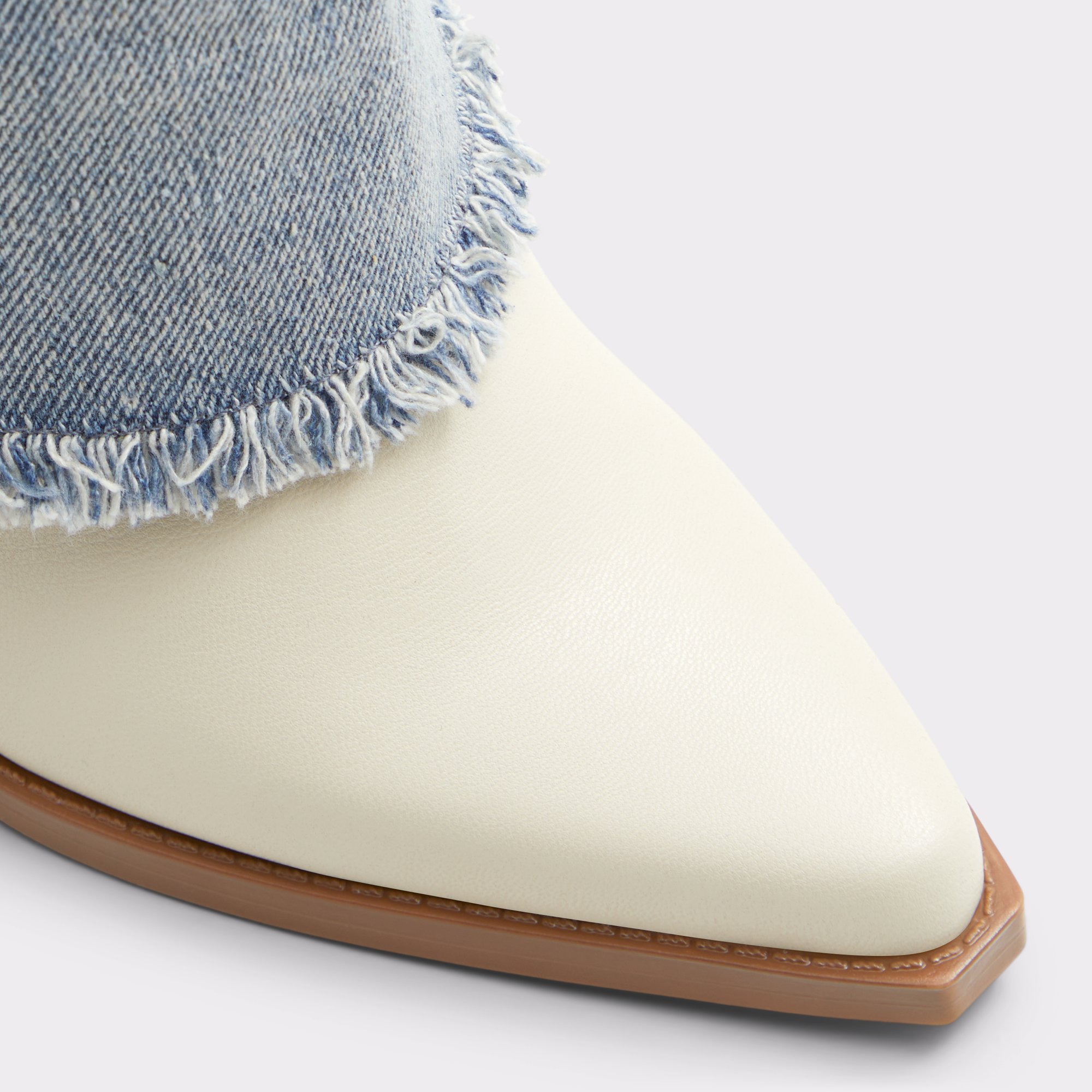 tayylor_multi_481-003-005_alt4_sq_gy_2000x2000 White pointed shoe with frayed denim detail